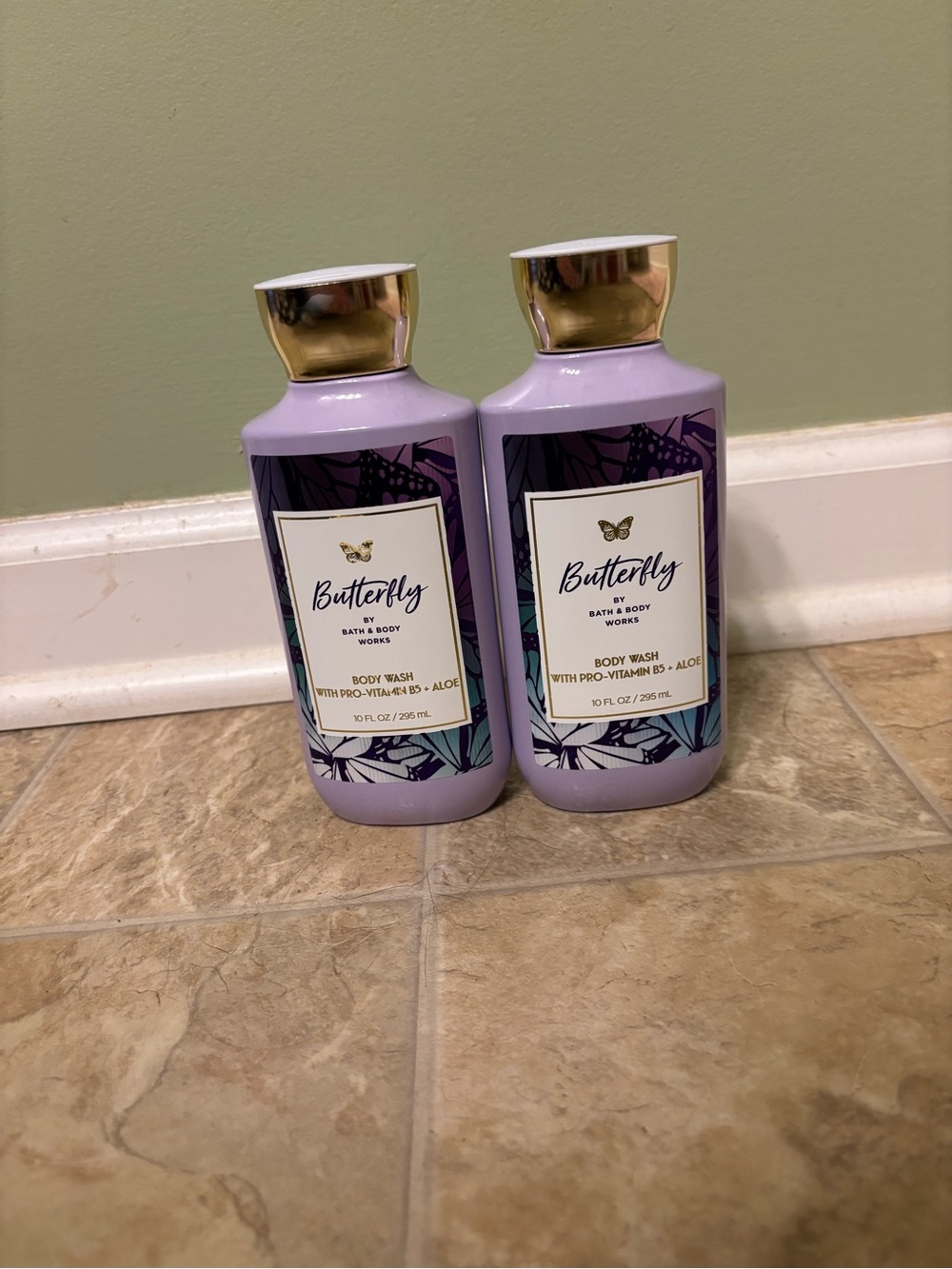 Unopened Bath & Body Works Butterfly Body Wash - Lavender Purple